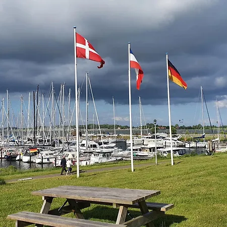 Hafenblick Geltinger Bucht